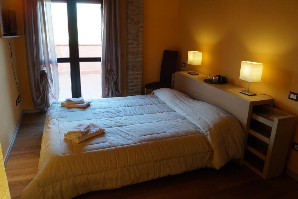 Conte Pietro Room&Breakfast Ferrara Eksteriør billede